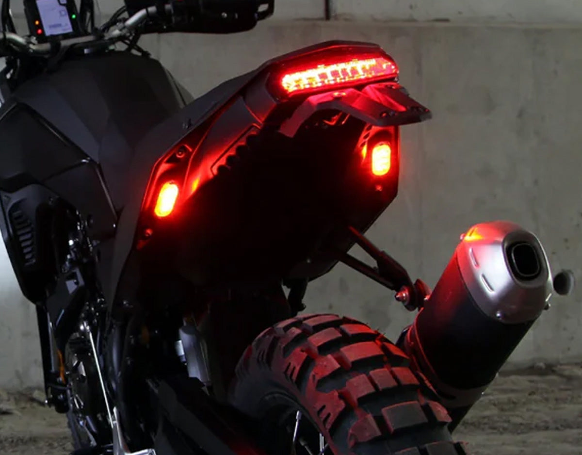 T3-S™ Smart Turn Signal & DRL Pods with License Plate Mount for Motorcycles – Rear