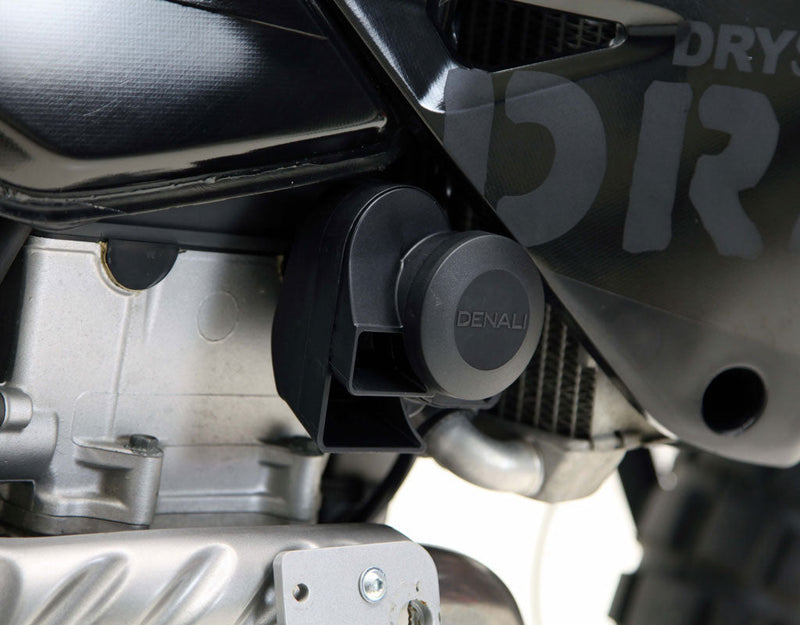 SoundBomb™ Split Dual-Tone Air Horn